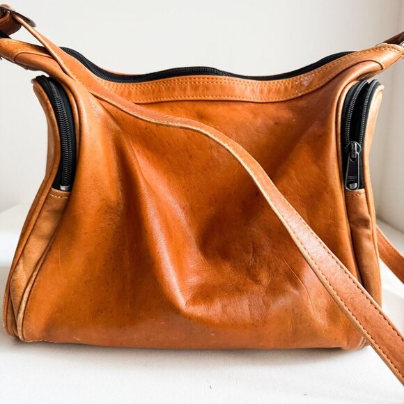 Vintage 70s Natural Leather Camera Bag - Picture 5 of 8